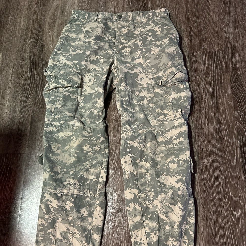 men’s size 34 camo cargo pants